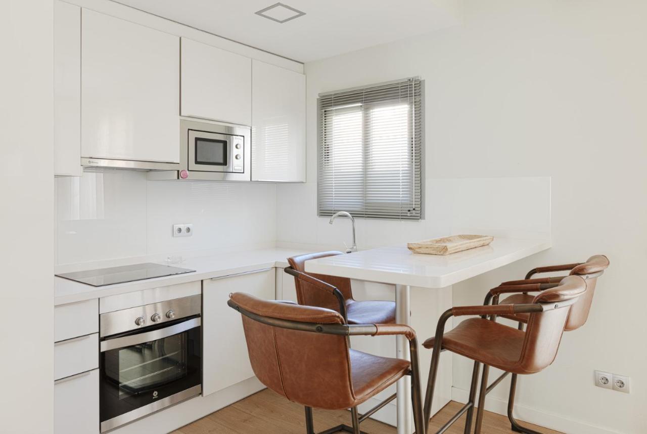 מאלגה Caleta Homes - Apartamentos Pompidou מראה חיצוני תמונה