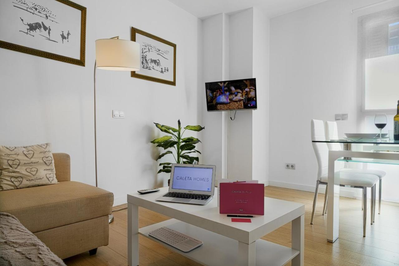 מאלגה Caleta Homes - Apartamentos Pompidou מראה חיצוני תמונה