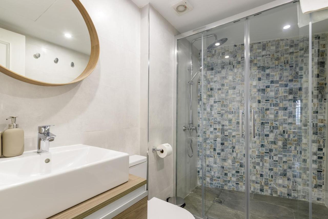 מאלגה Caleta Homes - Apartamentos Pompidou מראה חיצוני תמונה