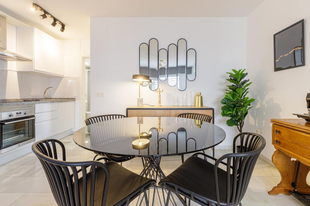 מאלגה Caleta Homes - Apartamentos Pompidou מראה חיצוני תמונה